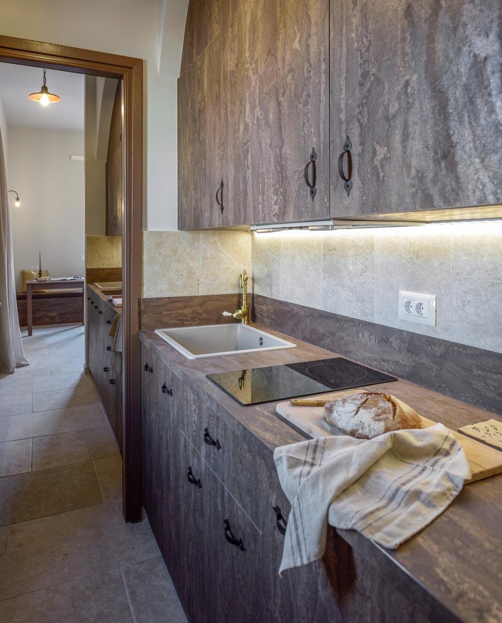 Spanish Knights Inn Rhodes City 外观 照片