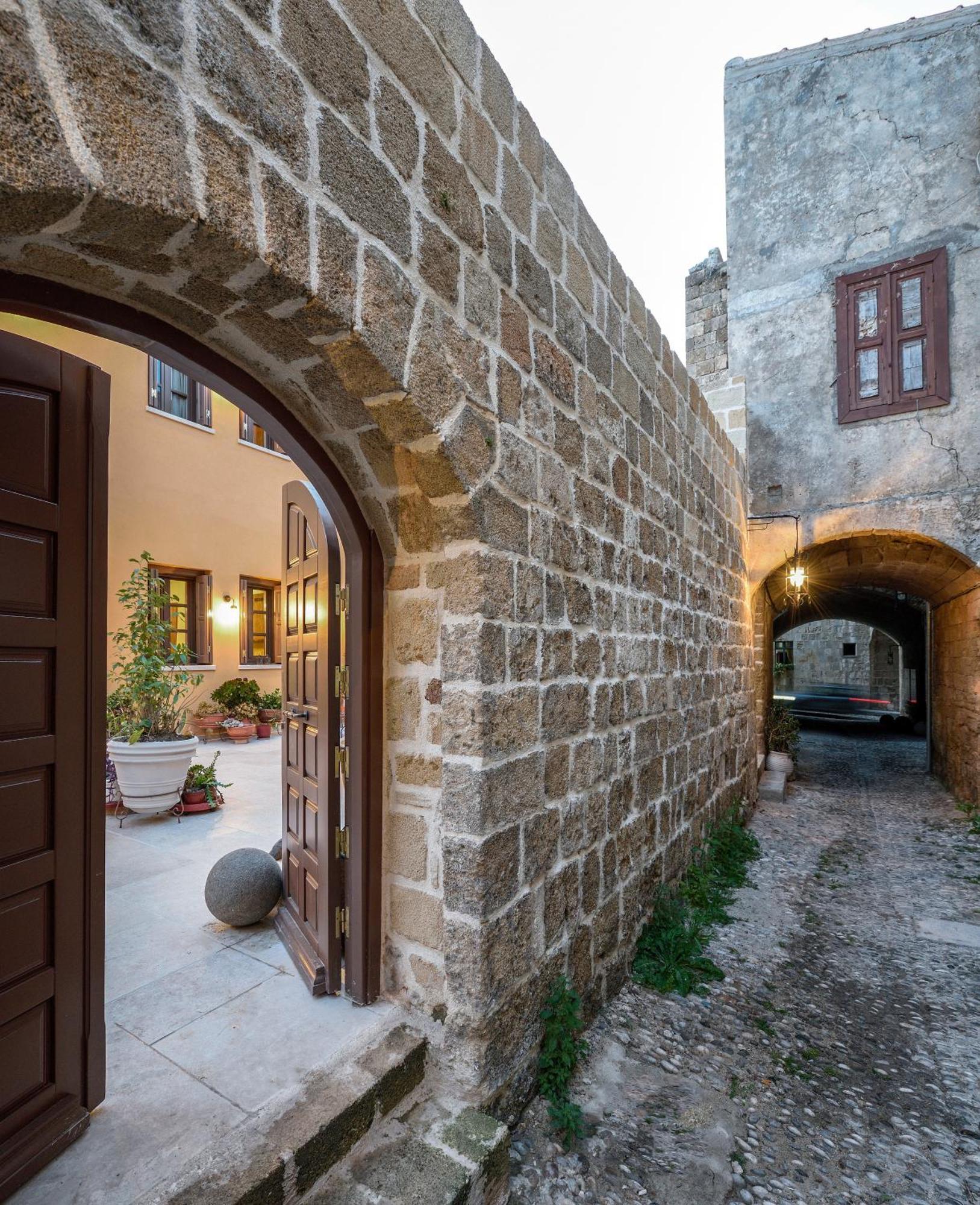 Spanish Knights Inn Rhodes City 外观 照片